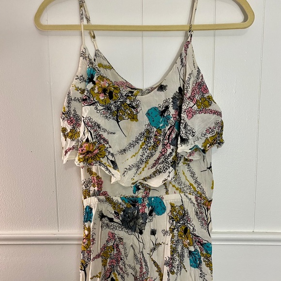 Anthropologie Dresses & Skirts - MIMI CHICA MIDI floral dress Small EUC 🌸